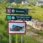Eagle Bay - Waterfront Rorbu C * Sørvågen