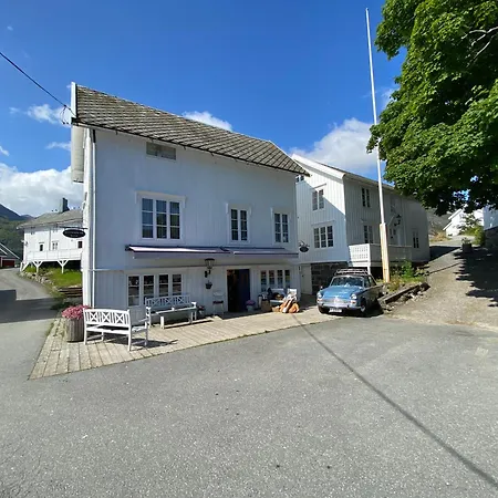 Eagle Bay - Waterfront Rorbu C Σαλέ Sørvågen