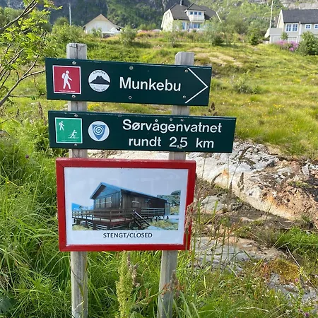 Eagle Bay - Waterfront Rorbu C * Sørvågen