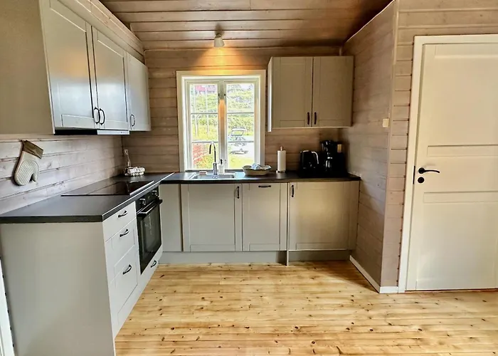 Eagle Bay - Waterfront Rorbu C